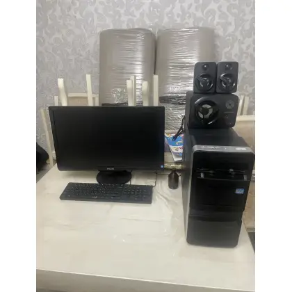 Компьютер с монитором и комплектующими