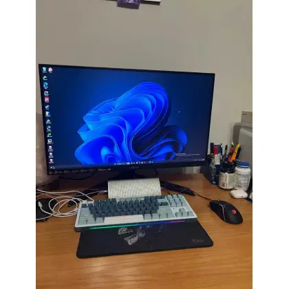 Компьютер:системный блок RTX AGE R7 78003D и монитор Lenovo L27qe 27''
