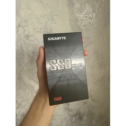 SSD Gigabyte NVMe M2 256гб