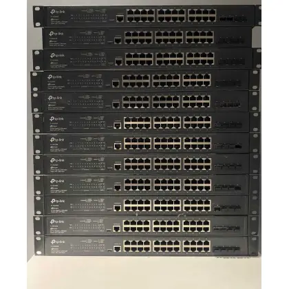 Коммутатор TP-Link SG2428P